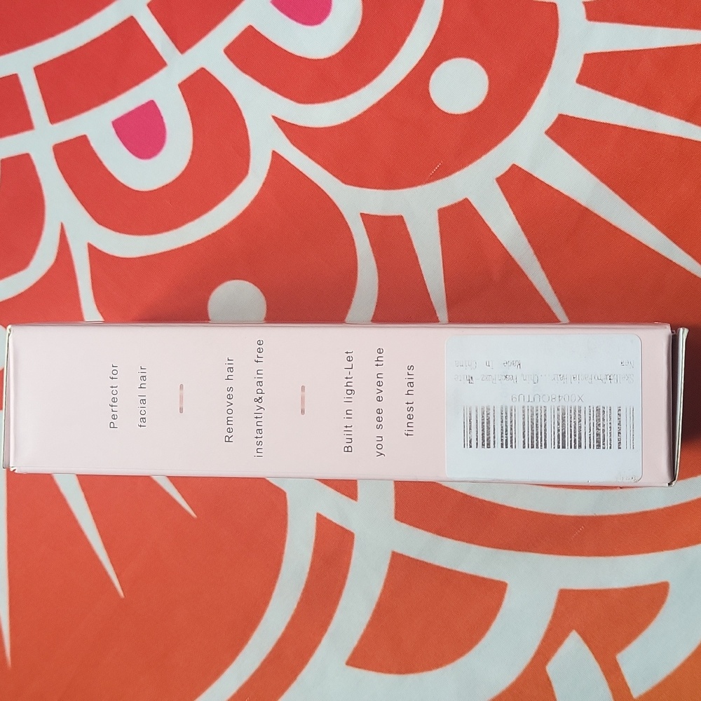Facial Hair Remover - White - Picture 11 of 12
